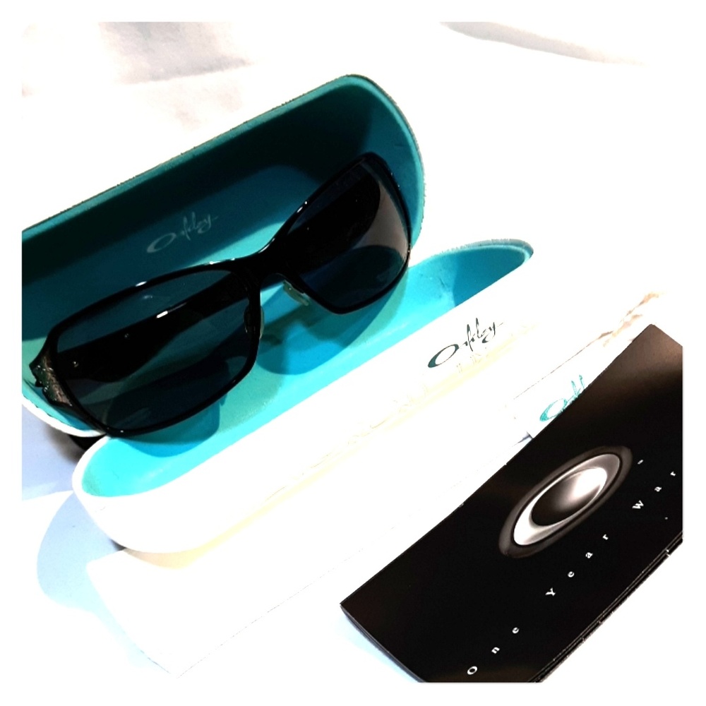 Women's Oakley Polarized Sunglasses